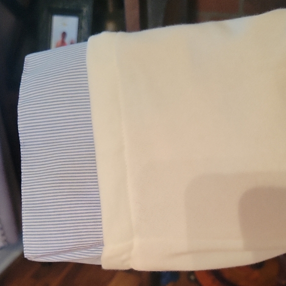 NWT Tommy Hilfiger WHITE AND BLUE Oversized Sweatshirt Long Sleeve - Picture 2 of 5